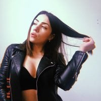 Courtney_Shine's Offline Chat Room