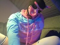 StrumpfhosenJunge92@xh's webcam live show