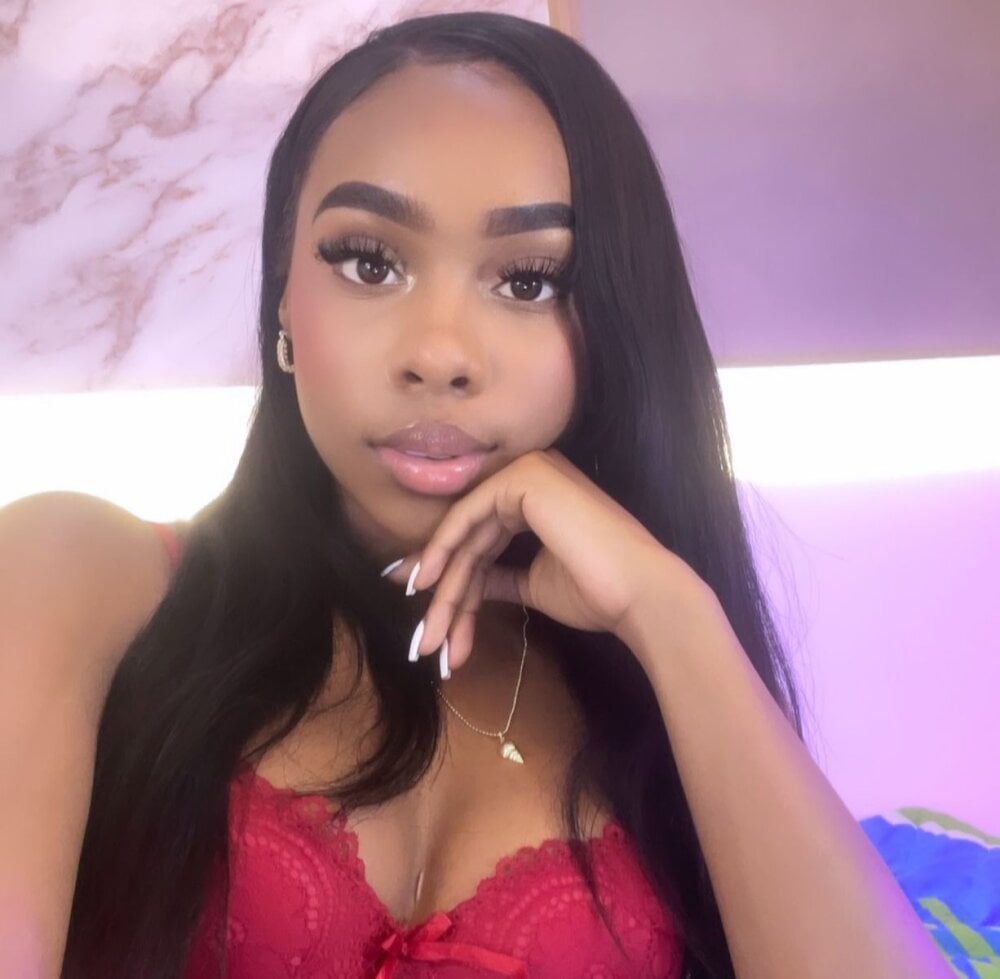 sexcam3d.net zarablaze22 livesex profile in im-from-my-dads-balls cams