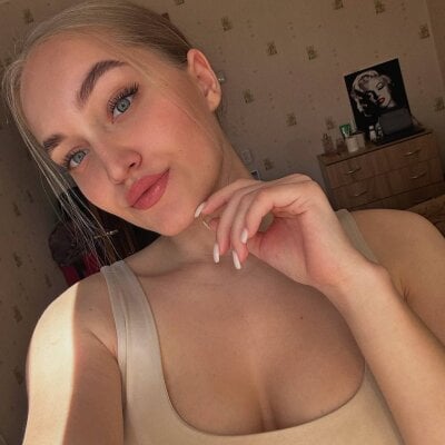 VanKiss_Miss on StripChat