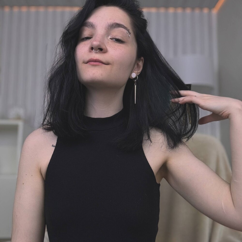 livesex.fan linda_sweetiest livesex profile in in-your-memory-soon cams