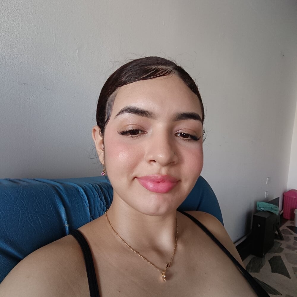 myliveeroticcams.com kari-10 livesex profile in co cams