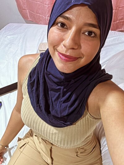 naughtyyarabica from stripchat