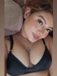 jenavalmont's webcam live show