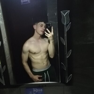 coolsexboy69 Live Cam on StripChat