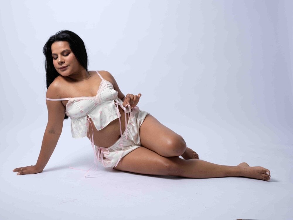 sexcityguide.com miaverona livesex profile in where-we-would-be-happy cams