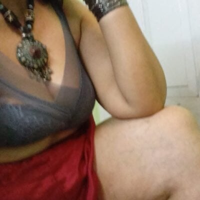 DesiMuffin - curvy mature