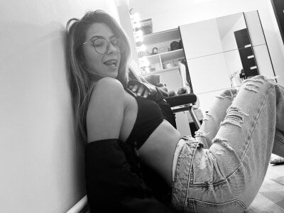 Sarrah_rossy Female Blondescreampie Sex Webcam