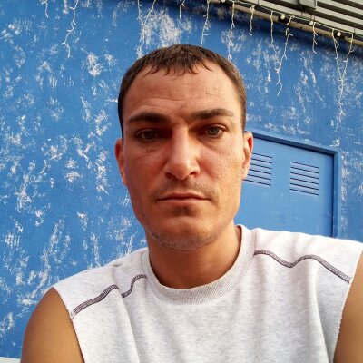 Abejatuti Live Cam on StripChat