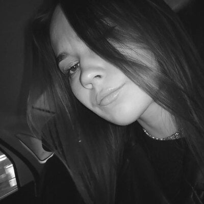 ArleanDemicco - handjob