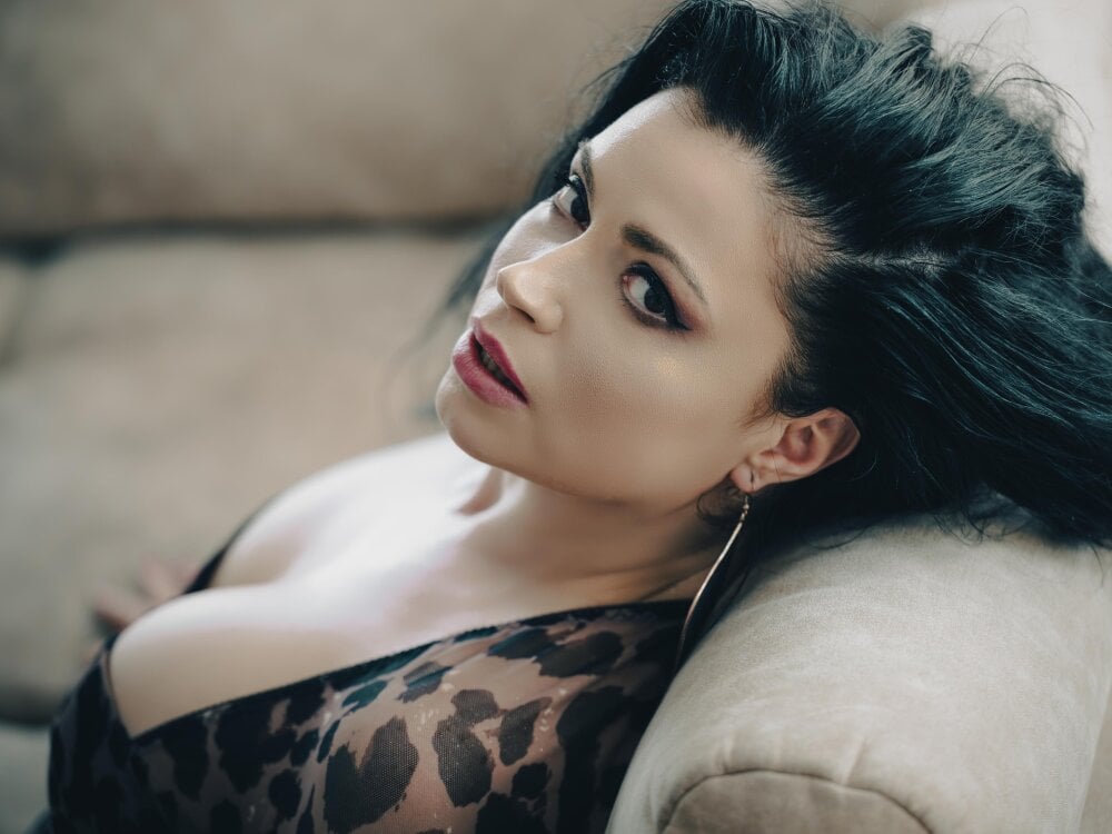 Tess Diamond