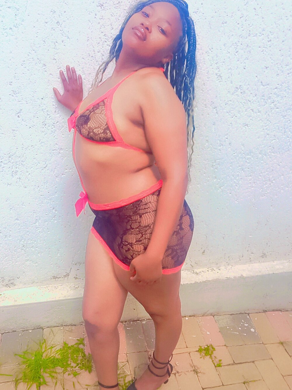 onaircams.com rebel_roxy livesex profile in from-madrid-spain-living-in-medellin cams