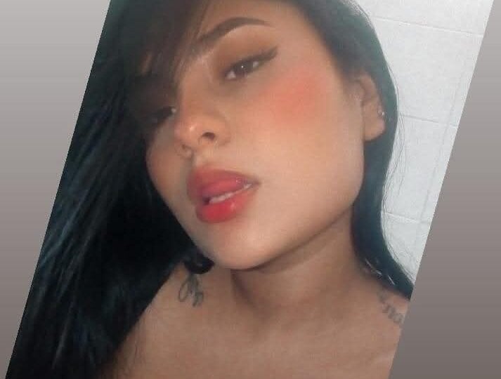 Angela_ortiz Cameră chat offline