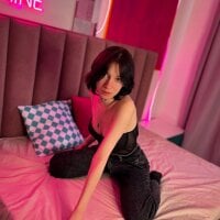 Julia_adorable's Offline Chat Room