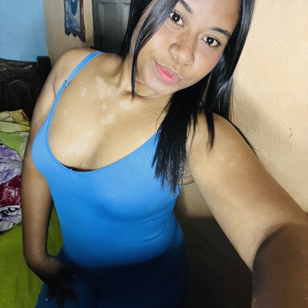 cloic13's Offline XXX Chat