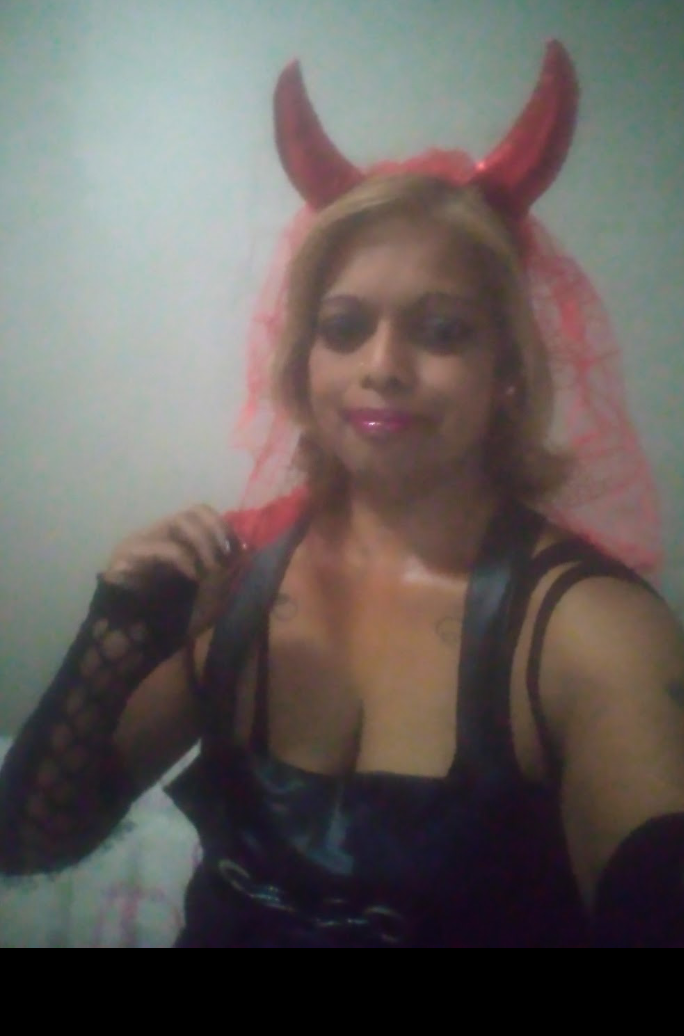 Hotlipz6