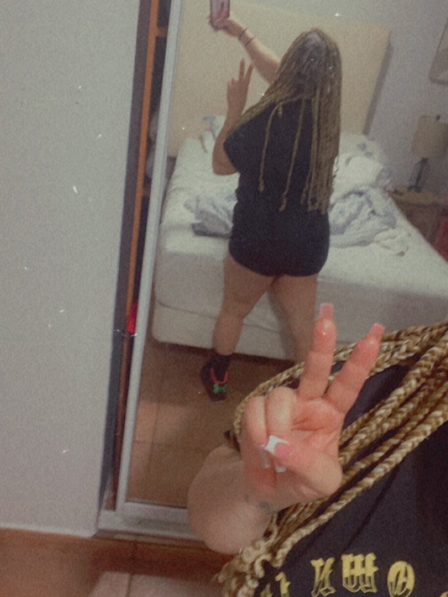 kittypolly from stripchat