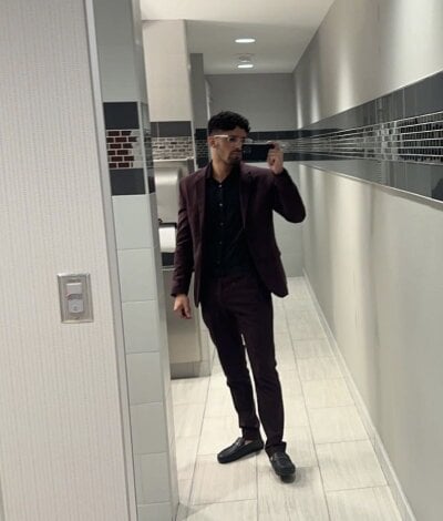 Zooming101 Male Blackhair Free Webcam Striptease