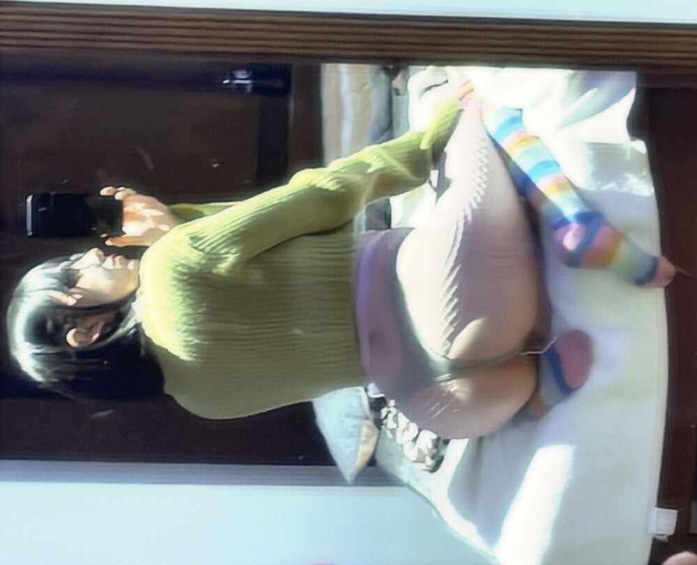 Live sex webcam photo for Nixycrow11 #290271293