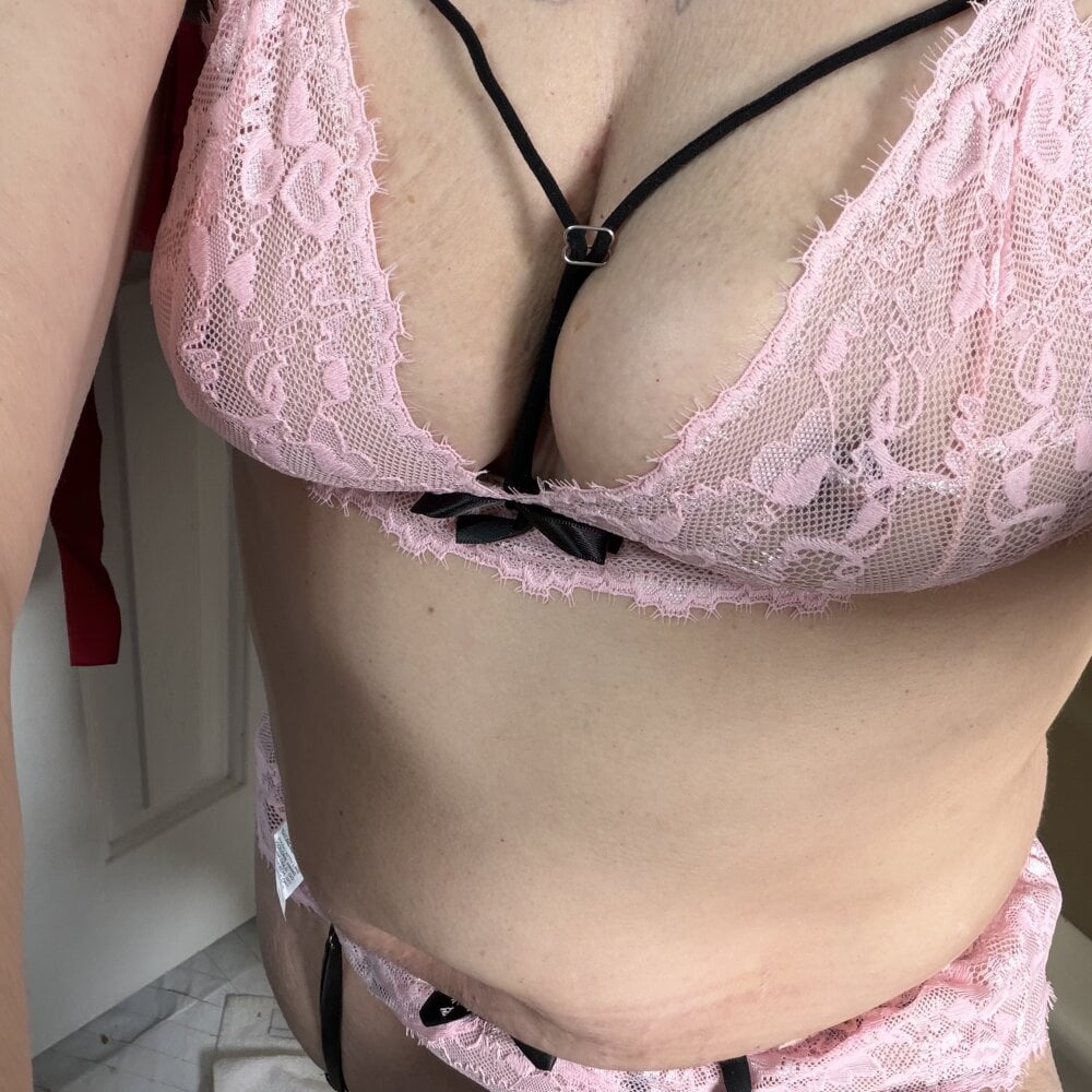 stripchat karmab69 webcam profile pic via free6cams.com