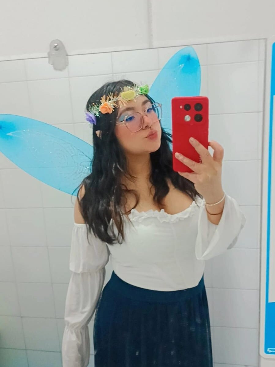 Sofi_y_Sarahx profile