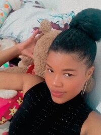 nacha_velez's Offline XXX Chat