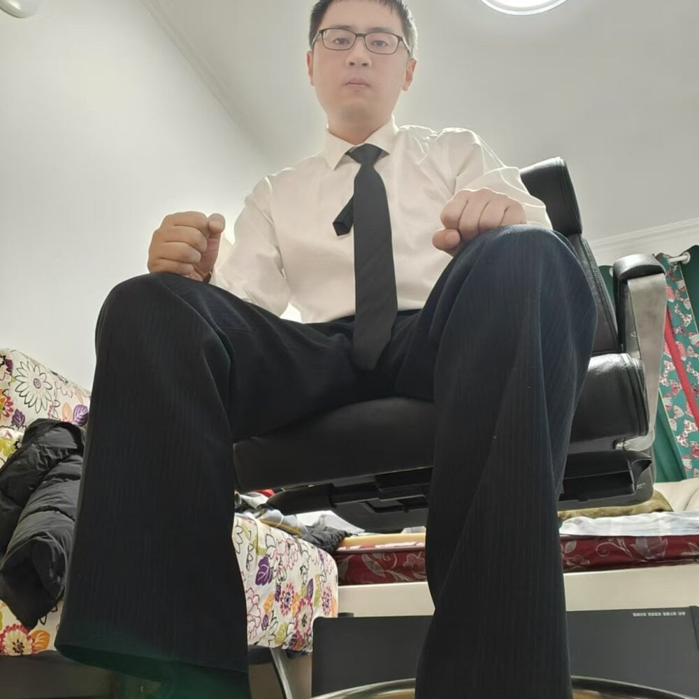 taiwanboybigtop1069 profile