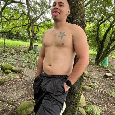 MaikDiazz Male Footjob Live Cam XXX