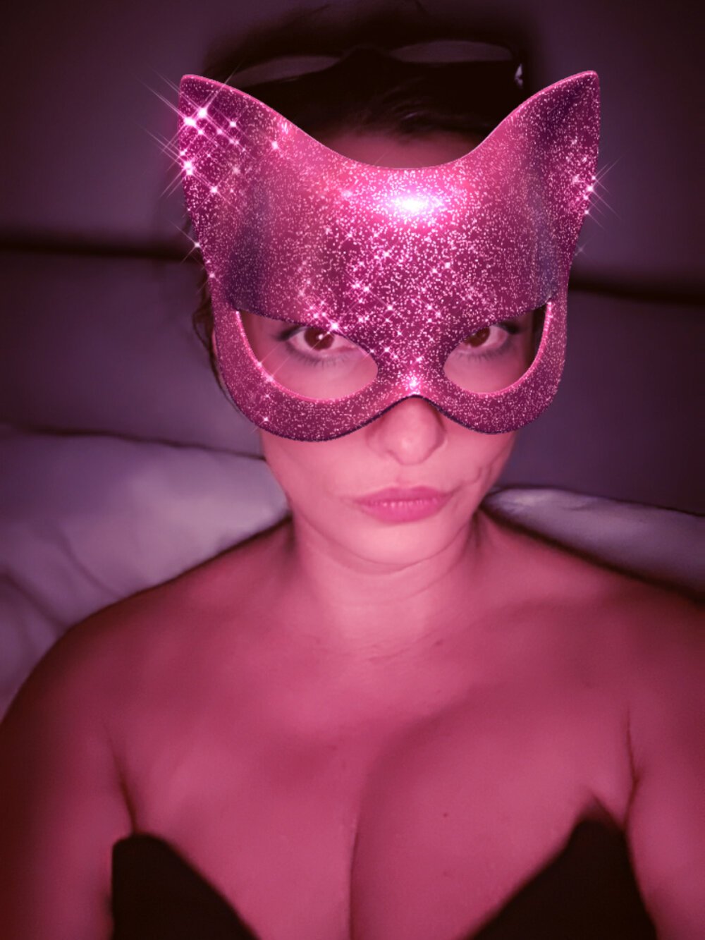 free6cams.com sexilexyy2120 livesex profile in white cams