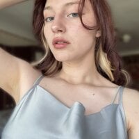 Sandra_mooree's Offline Chat Room