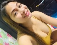 xxpinayboobsxx's webcam live show