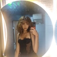 zoe_sexygirl10's webcam live show