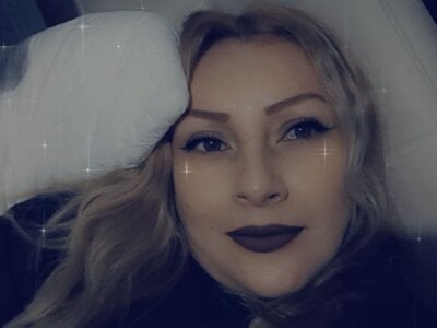 Lady__Pink Female Shaven Online Cam Sex