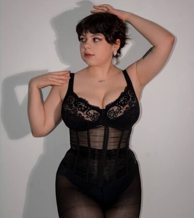 silvia_poster from stripchat