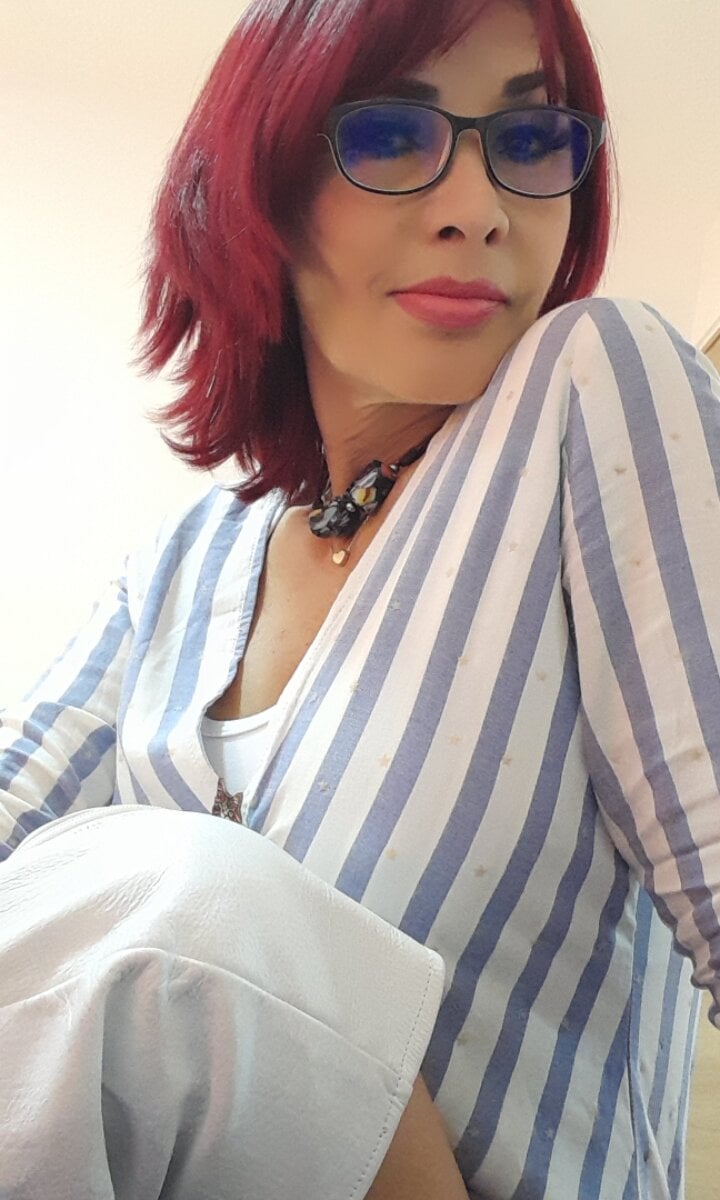 fransheskarossi's Offline XXX Chat