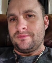 daddyd887e's Offline Chat Room