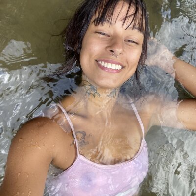 Soymarcela private show