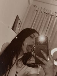 Модель ashlynnlowe_