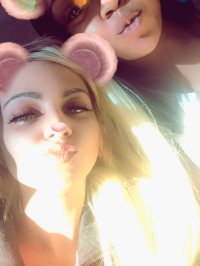 غرفة دردشة MoneyyMarie دون اتصال