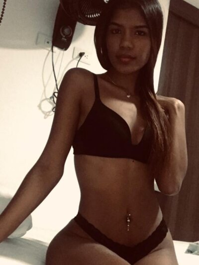 zhara_mendoza 🌻 free sex cam