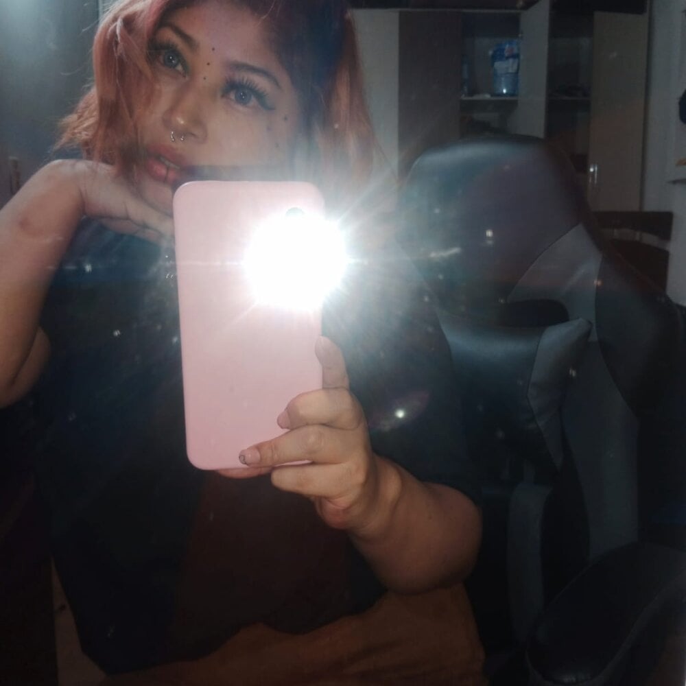Ashly69_
