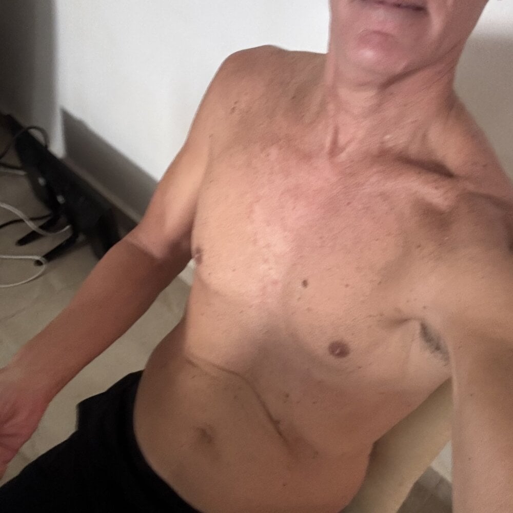 Elosoo's Offline XXX Chat