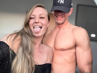 live sex cam porn  GetOnMyDick 