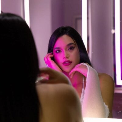 Miss_Lyra Female Brunettesblowjob Live Webcam Striptease