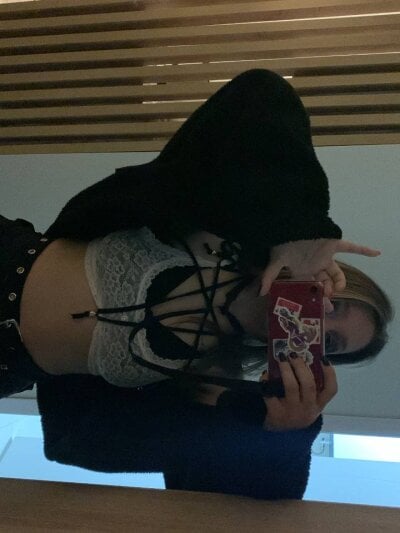 VesnaCrystal - striptease teens