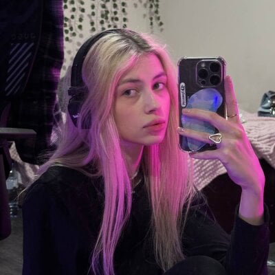Emily_Flowers_