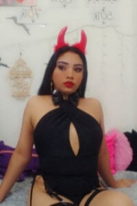digannia_hot's Offline Chat Room