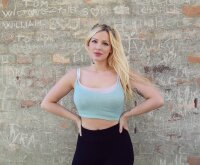 AriellaBellina's Offline XXX Chat