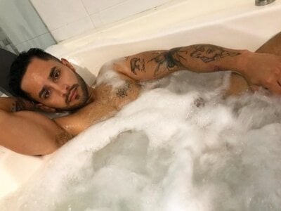 christopher_cruzz from stripchat