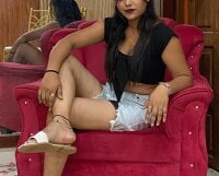 Hotnavya_janu's webcam live show